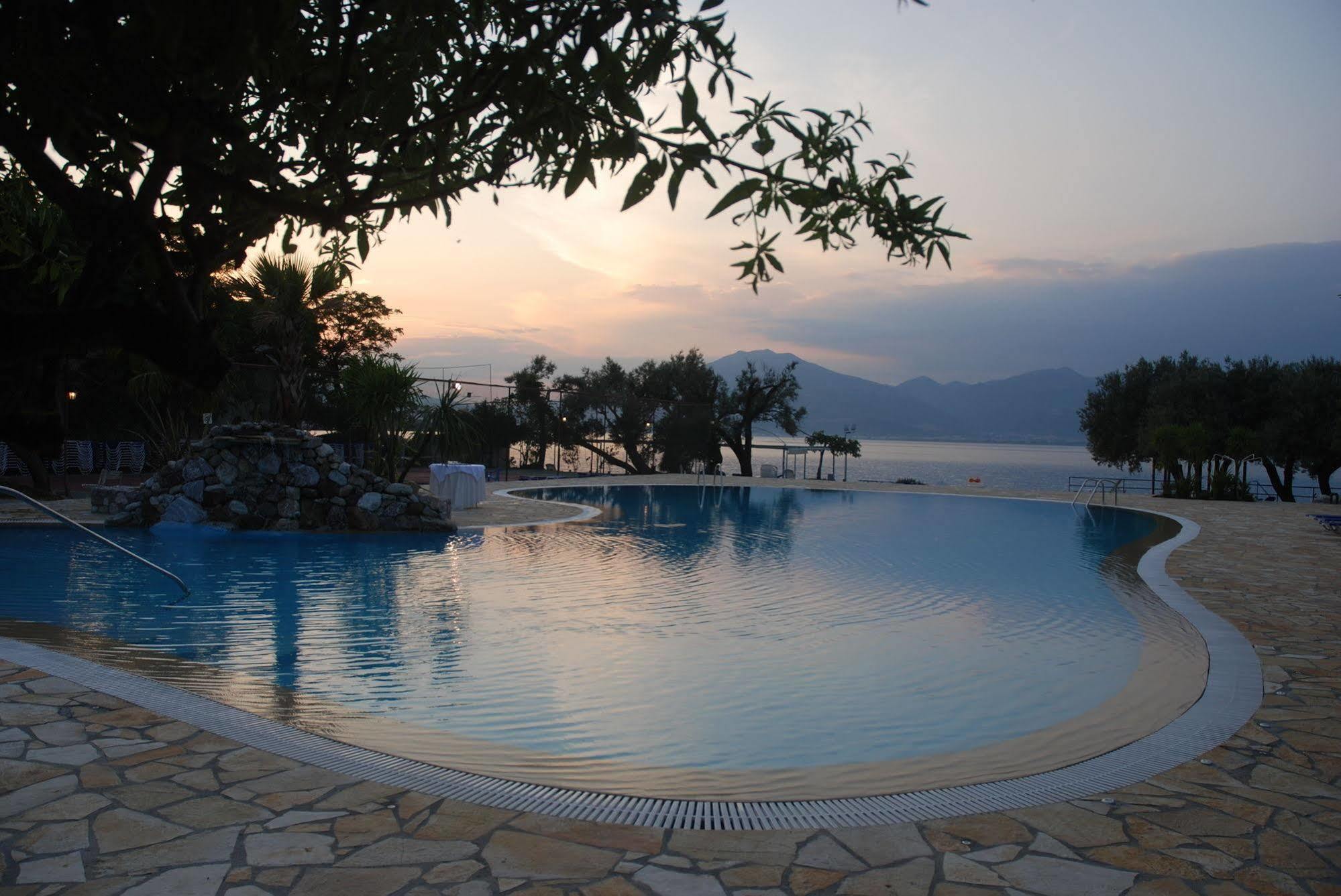 Florida Blue Bay Resort & Spa Psathópirgos Dış mekan fotoğraf